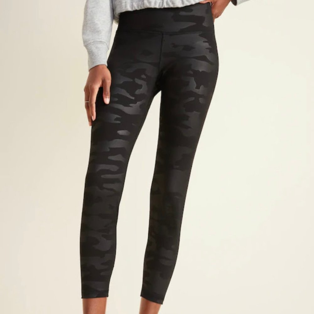 Old Navy leggings black camo size L